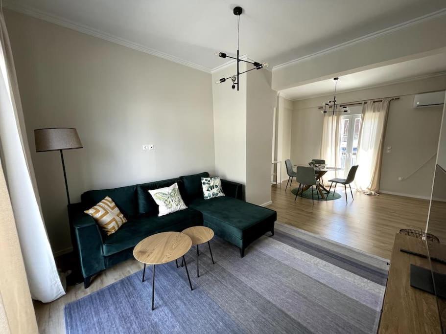 Luxury Penthouse In Pagrati Apartment เอเธนส์ ภายนอก รูปภาพ